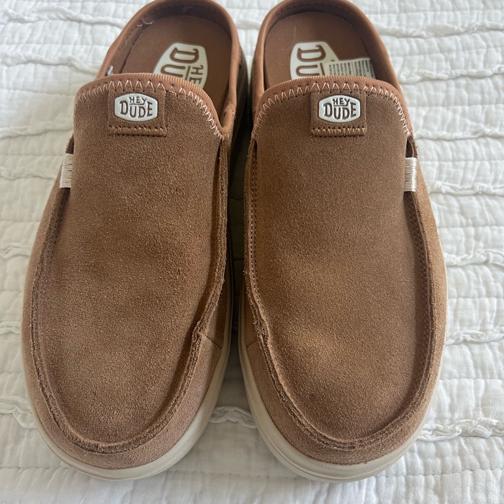 Hey Dude women’s Austin lift size 8